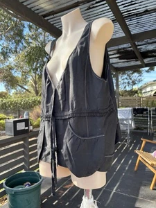 Vintage SASS BIDE 100% Silk Black VestWaistcoat Oversized US 8 or 44 Goth grunge - Picture 1 of 11