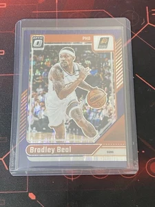 2024-25 Donruss Optic Bradley Beal #147 Viola Shock Prizm - Foto 1 di 3