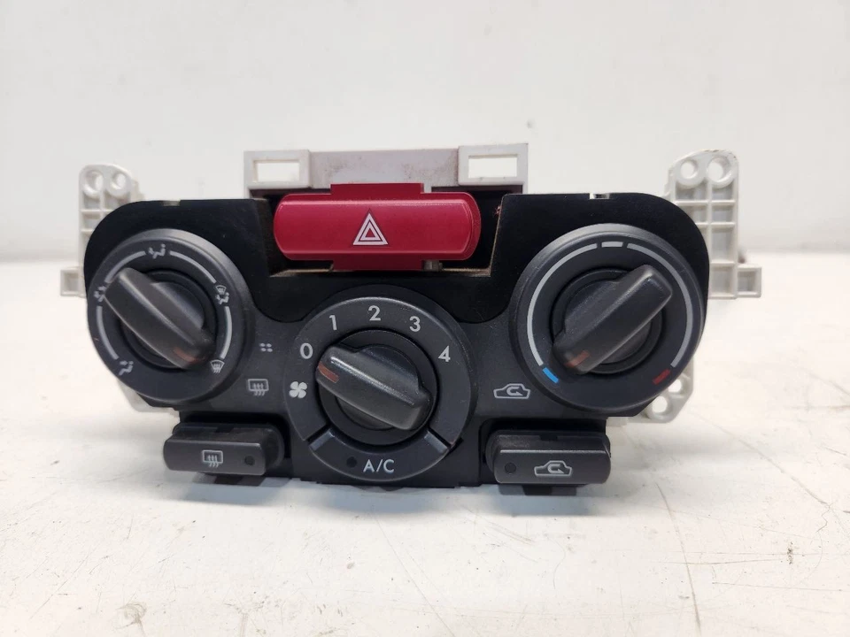 Controle de temperatura 2008-14 Subaru Impreza (2.5L / AT / não turbo) - Manual  - Imagem 1 de 4