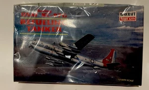 Minicraft 1/144 USAF KC-97G Tanker. Karton ist verbeult Kunststoff ist gerissen Neu - Bild 1 von 5