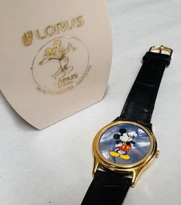 Vintage Lorus Disney Watch Classic Mickey Mouse V500-7A30 Blue Dial NEW BATTERY - Picture 1 of 6