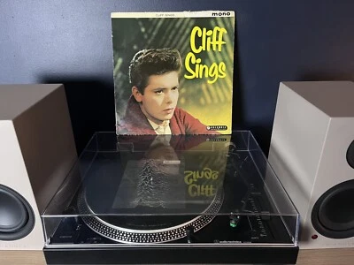Cliff Richard Cliff Sings UK 1959 Mono Columbia Green Labels Vinyl LP VG/G+ - Image 1 of 4