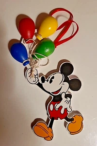 Adornos navideños de madera de Mickey Mouse Disney - Imagen 1 de 2