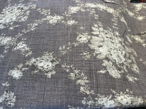 New Waverly Inspirations Cotton Sewing Fabric Faded Gray & White Floral 3+ Yards - Picture 1 of 2