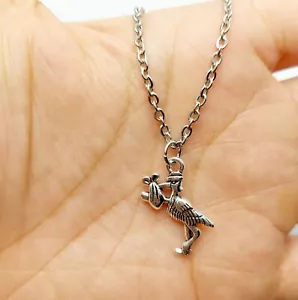Collana con ciondolo cicogna bambino - corda ecopelle 18 pollici - venditore USA - Foto 1 di 2