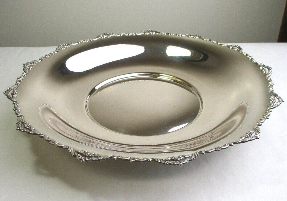 Cuenco central con patas 800 plata maciza post Segunda Guerra Mundial italiano 13,5" Foto 1 de 4