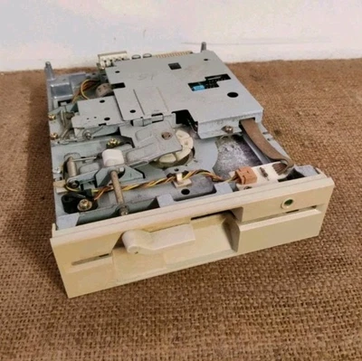 Computer Vintage Disk Drive Sankyo F2SPR69 A 5,25'' X Intel 486 CPU - NO TEST - Bild 1 von 4