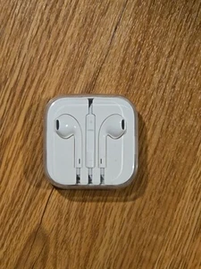 Apple Corded Ear Buds Headphone Plug iPad/iPod Touch/iPhone, WHITE. BRAND NEW !! - Zdjęcie 1 z 5