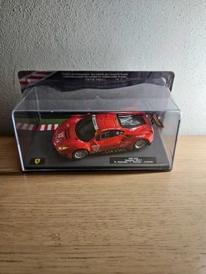 Modellino auto Ferrari 488 GTE Daytona 2017 G. Fisichella - T. Vilander - J.... - Immagine 1 di 4