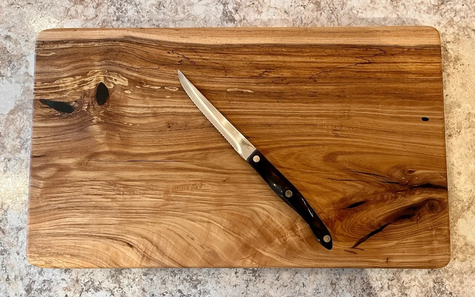 Placa de corte/charcutaria de bordo rachada Lightning Struck epóxi verde profundo - Imagem 1 de 4