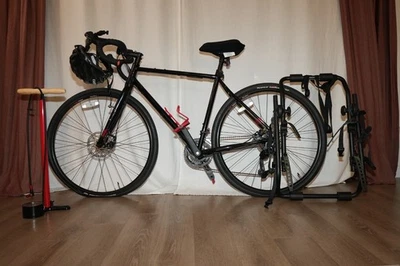 Bicicleta híbrida de freno de disco Fuji Sportif Foto 1 de 4