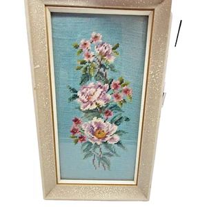 Vintage Hand Stitched Needle Point Embroidered Floral Flower Picture Framed - Picture 1 of 11