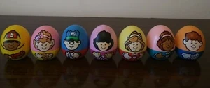 Vintage Lot of 7 1995 Hasbro Weebles Boys Girls Moms Fireman Multicolor - Picture 1 of 8