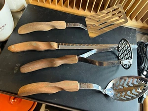 Vintage lot of 4 CUTCO KNIVES AND UTENSILS No’s 13, 16, 14,knives 24. - Picture 1 of 8