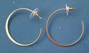 Ann Taylor Loft Gold Hoop Earrings ~ 1-1/2" Diameter ~ Dainty - Picture 1 of 2