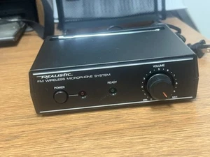 Realistic FM Wireless Microphone System – Model 32-1221A – 49.830 MHz - Picture 1 of 4