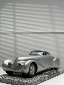 1938 - Dubonnet Hispano-Suiza H6C 'Xenia' (Silver) [MINICHAMPS] 1:18 scale - Picture 1 of 5