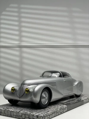 1938 - Dubonnet Hispano-Suiza H6C 'Xenia' (Silver) [MINICHAMPS] 1:18 scale - Image 1 of 4