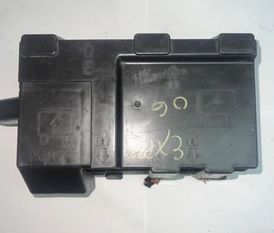 Chevy Express 2006 caja de fusibles delantero SAM relé Aspen Block 15226192 - Imagen 1 de 2