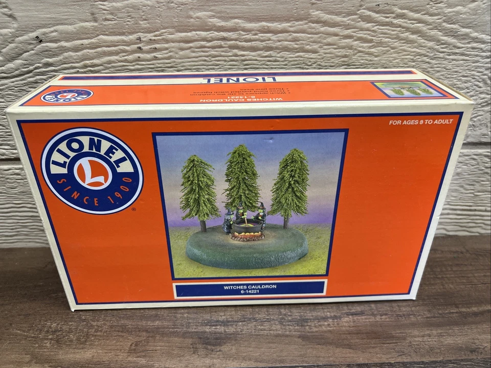Lionel Accessory 6-14221 Halloween Witches Cauldron O Gauge New Witch Pine Trees - Image 1 of 1