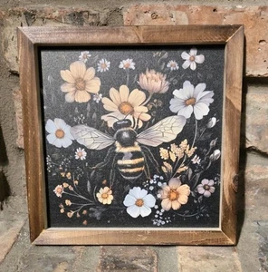 Floral Bumblebee Wall Art Decor Cottagecore 8" x 8" - Picture 1 of 8