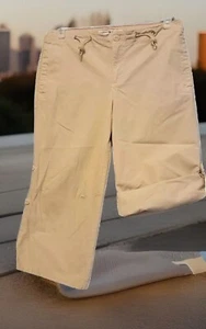 Pantalones capri Tommy Hilfiger para mujer con puños. Caqui de viaje. Talla 4 con cordón - Imagen 1 de 11
