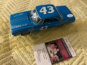 Richard Petty Signed 1:24 Diecast Nascar JSA Authentication COA - Picture 1 of 6