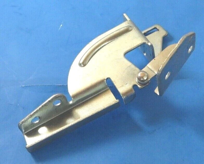 Haier Dryer Model RDE350AW: Right Door Hinge (WD-3450-13) (P5288)  - Image 1 of 4