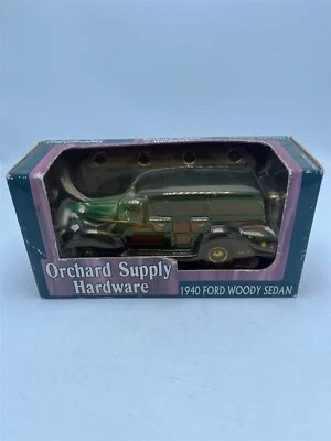 1/25 40' Ford Woody Sedan Orchard Supply Hardware 20046P - Image 1 of 2