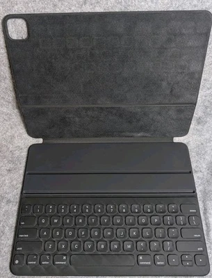 Apple Smart Keyboard Folio for iPad Pro 11-Inch A2039 Genuine Apple Case Cover - Image 1 of 4