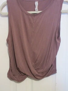 LADIES ALO YOGA TOP SIZE M..REDUCED - Picture 1 of 5