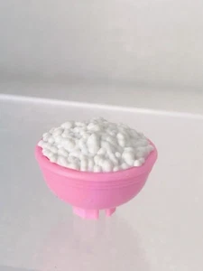 Barbie Puppe Mini weiß Cheddar Popcorn Schüssel rosa vorgeben Küche Essen Spielzeug Reis - Bild 1 von 1