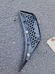 2018 - 2024 JEEP WRANGLER FRONT LHFENDER GRILLE AIR OUTLET OEM 68297665AE Bx31 - Picture 1 of 2