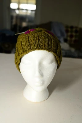 Piel de tortuga Nepal tejido a mano verde floral sombrero gorro salvia adulto NUEVO Foto 1 de 4