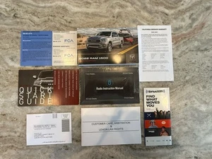 Dodge RAM 1500 2022 juego manual del propietario con Uconnect - Imagen 1 de 1
