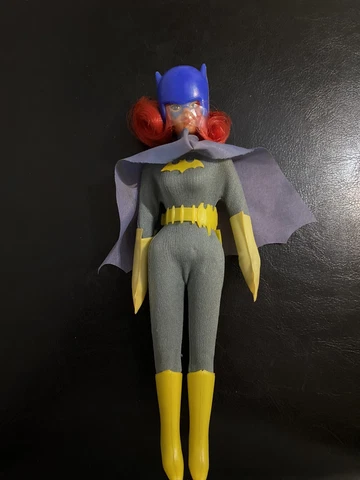 Vintage 1974 Mego Batgirl Original WGSH Super Gals Action Figure ~MINTY Cover