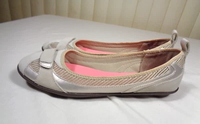 Zapatos Croft & Barrow para mujer talla 7,5 M Zena informales sin cordones ballet planos arena gamuza Foto 1 de 4