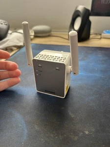 Netgear AC750 WiFi Range Extender EX3700 Model Used Great Condition - Picture 1 of 7
