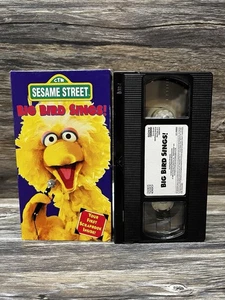 Sesame Street: Big Bird Sings! VHS Tape 1995 Sony Wonder Cartoon Show Rare Show - Picture 1 of 6