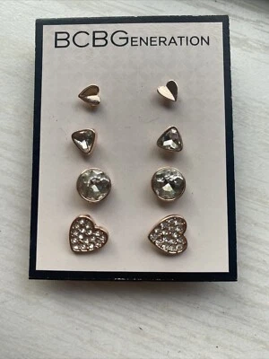 Paquete de 4 pendientes BCBG chapados en oro círculo corazón triángulo redondo generación BCBG Foto 1 de 2