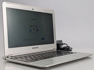 Samsung Chromebook XE303C12-A01US ARM EXYNOS 2GB RAM 16GB SSD Chrome OS - Picture 1 of 4