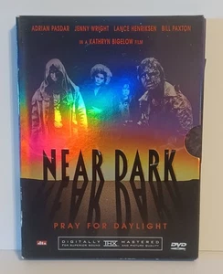 Near Dark (DVD, 2002) 2-Disc Set w/ Slipcover & Booklet Anchor Bay Horror 1987 - Foto 1 di 14