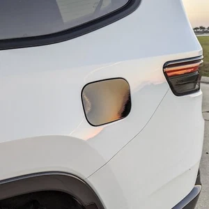 Superposición de vinilo Blackout para puerta tapa gasolina Jeep Wagoneer 2022+ - Imagen 1 de 2