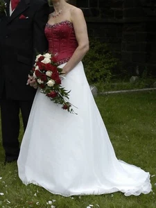 ESSENCE Wedding Dress size UK 12 Ivory/Deep Red Swarovski crystals A-line - Picture 1 of 11