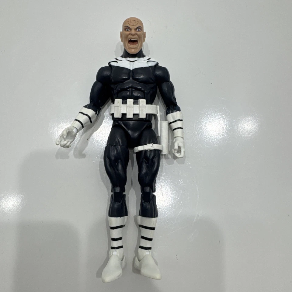 Boneco Marvel Legends Bullseye 6” Hasbro 2016 Demolidor Homem-Coisa Wave - Imagem 1 de 3