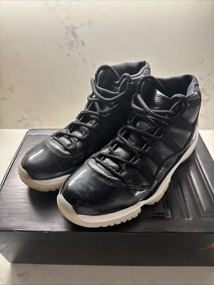 Air Jordan 11 Retro Bred 2019 talla 10,5, negro/rojo con caja excelente estado Foto 1 de 4