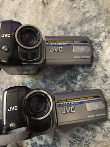 JVC GR-D850U MiniDV Digital Video Camera Player mit Batterien. Ungetestet. - Bild 1 von 6