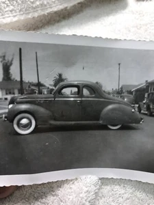 Vintage PHOTOGRAPH Black And White Original Snapshot Old Car Coupe - Picture 1 of 5