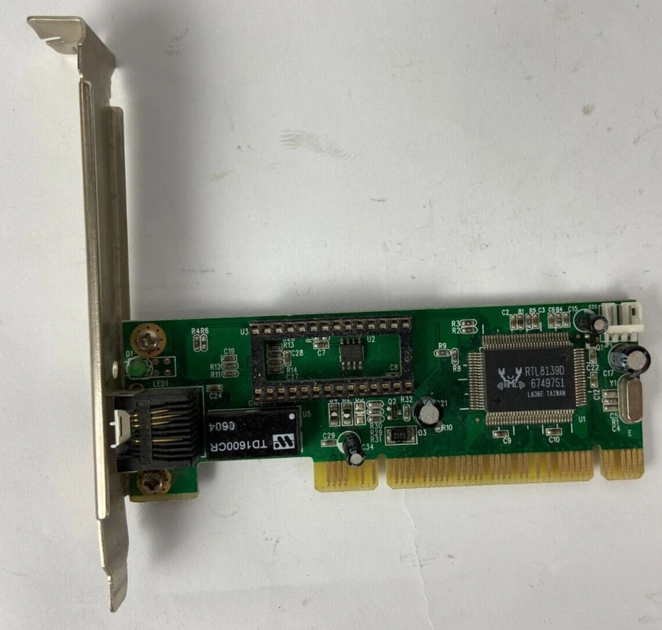 Scheda di rete Realtek RTL8139D EN-9130TXA Ethernet LAN RJ45 TD1600CR - Immagine 1 di 1