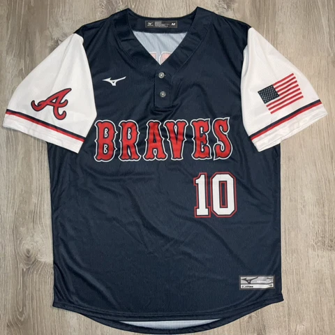 Mizuno Men’s Atlanta Braves Chipper Jones #10 Baseball Jersey Ss. M NEW 42704 Cover